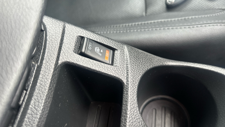 Nissan Qashqai 1.5 dCi Tekna 5dr Diesel Hatchback